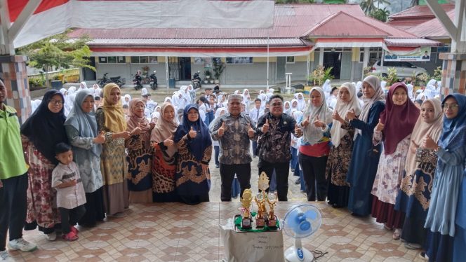 
					Berkah Hari Kemerdekaan RI Ke -79 , MTsN $ Solok Selatan Mendulang Piala