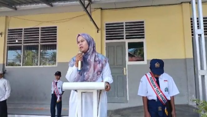 
					Krisis Moral Generasi Muda, Amanat Miftah Syafri pada Upacara bendera Kelas 7.3 MTsN 3 Solok Selatan