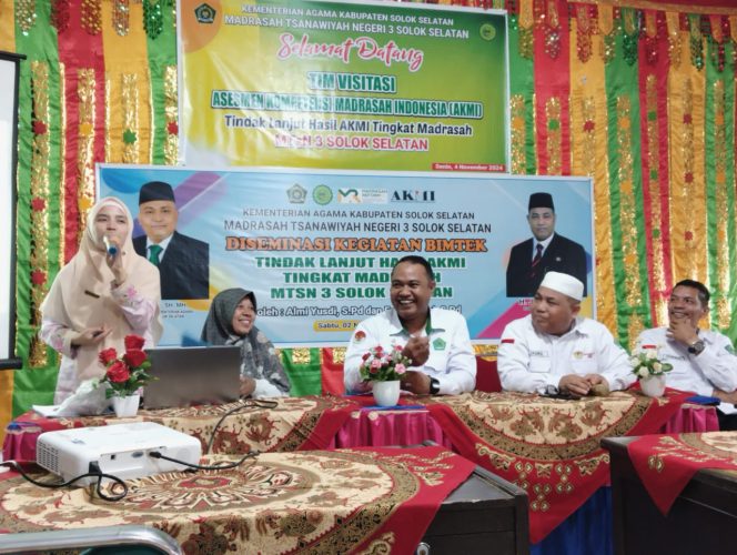 
					Kunjungan Tim Visitor AKMI Kementerian Agama ke MTsN 3 Solok Selatan