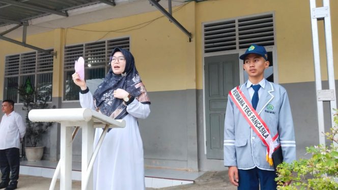 
					Bahaya bullying, Amanat Feni Afriani Pada Upacara Bendera