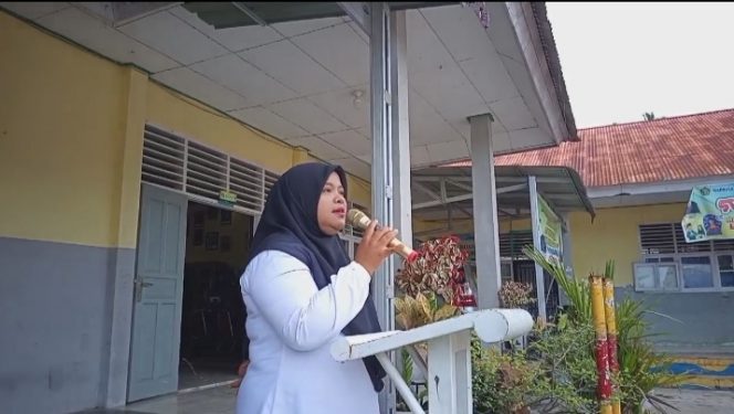
					Bita Aria Menjadi Pembina Upacara Bendera di MTsN 3 Solok Selatan