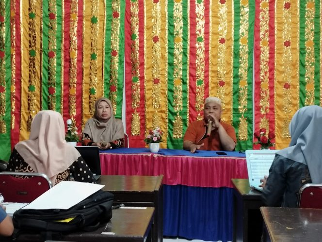 
					Kamad H. Jasrul Pimpin Rapat Pengisian Aplikasi RDM