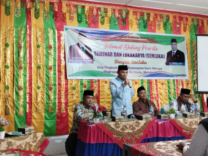 
					KABID PENMAD PEMATERI PERTAMA SEMLOKA MTSN 3 SOLSEL