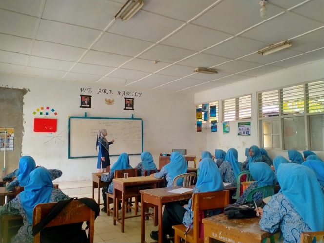 
					MTsN 3 Solok Selatan Adakan Ekskul  Forum an Nisa Guna Pembentukan Karakter Siswa Perempuan