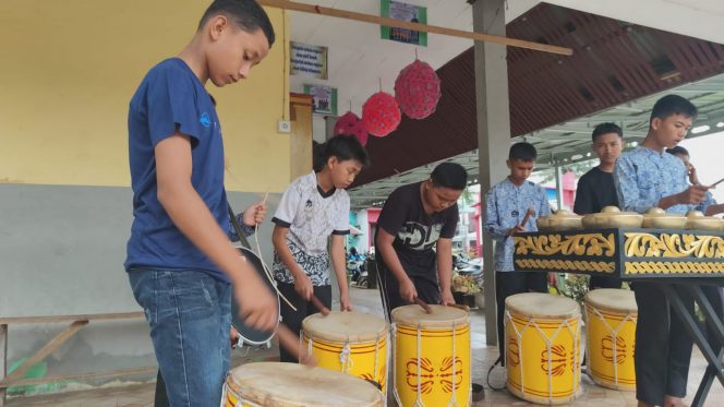
					Ekstrakurikuler Seni Tari dan Musik Banyak Di minati Siswa-siswi MTsN 3 Solok Selatan