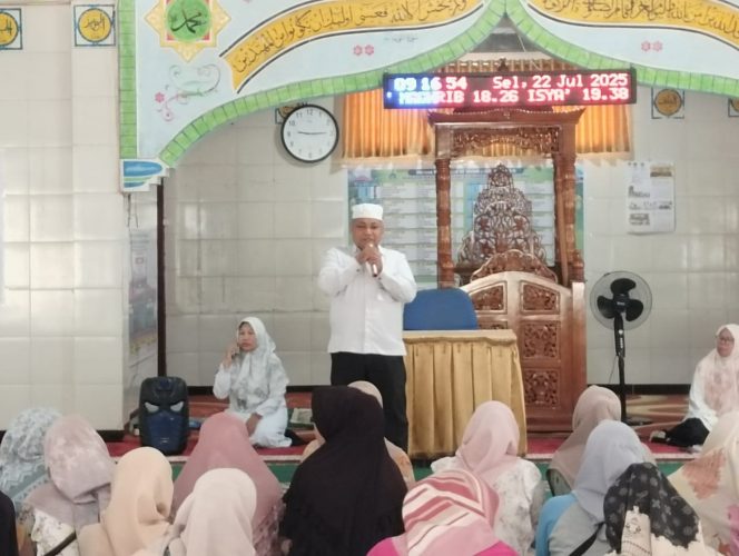 
					Pertemuan perdana, kesepakatan kepala MTsN 3 Solok Selatan dengan orang tua siswa kelas 7 tentang kedisiplinan