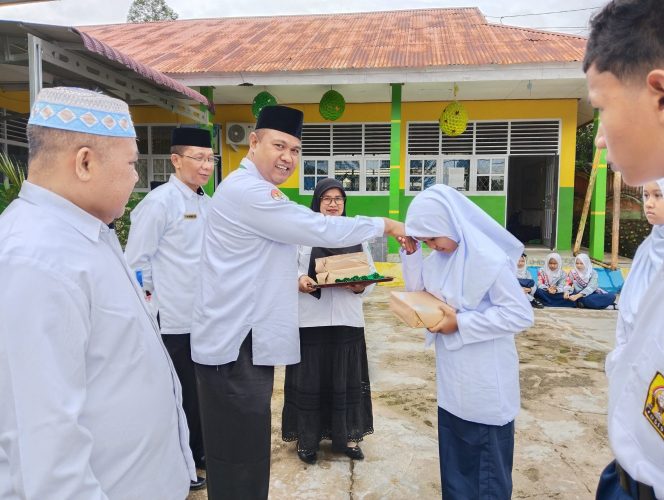 
					filter: 0; fileterIntensity: 0.0; filterMask: 0; module: photo; 
hw-remosaic: false; 
touch: (0.1736111, 0.47395834); 
sceneMode: 2; 
cct_value: 0; 
AI_Scene: (-1, -1); 
aec_lux: 149.64594; 
aec_lux_index: 0; 
albedo:  ; 
confidence:  ; 
motionLevel: -1; 
weatherinfo: null; 
temperature: 37;