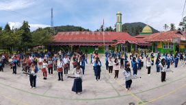 filter: null; fileterIntensity: null; filterMask: null; module: panorama; 
hw-remosaic: false; 
touch: (-1.0, -1.0); 
sceneMode: 0; 
cct_value: 0; 
AI_Scene: (-1, -1); 
aec_lux: 113.87461; 
aec_lux_index: 0; 
albedo:  ; 
confidence:  ; 
motionLevel: -1; 
weatherinfo: null; 
temperature: 42;