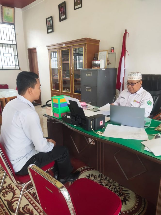 
					Supervisi Akademik Romi Julyada di kelas 9.1 MTsN 3 Solok Selatan