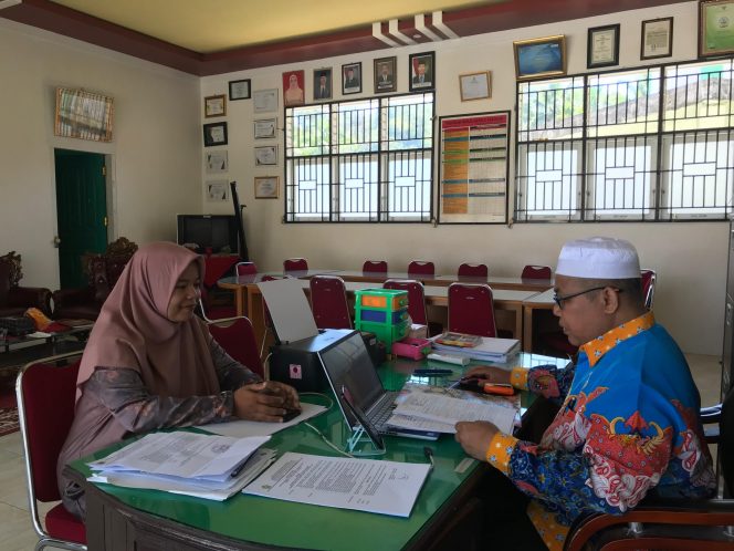 
 Kepmad supervisi Yosi Nopita Sari di kelas 8.5 MTsN 3 Solok Selatan