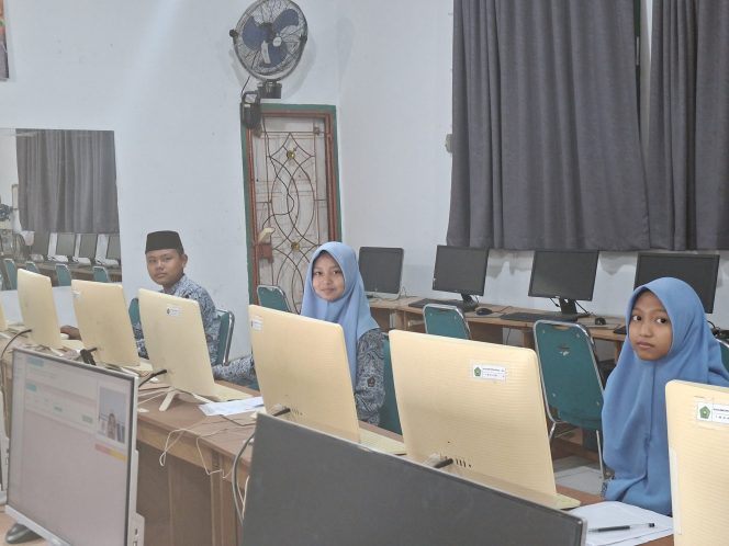
					Sebanyak 3 orang siswa MTsN 3 Solok Selatan mengikuti OMI MTs tingkat provinsi Sumatera Barat
